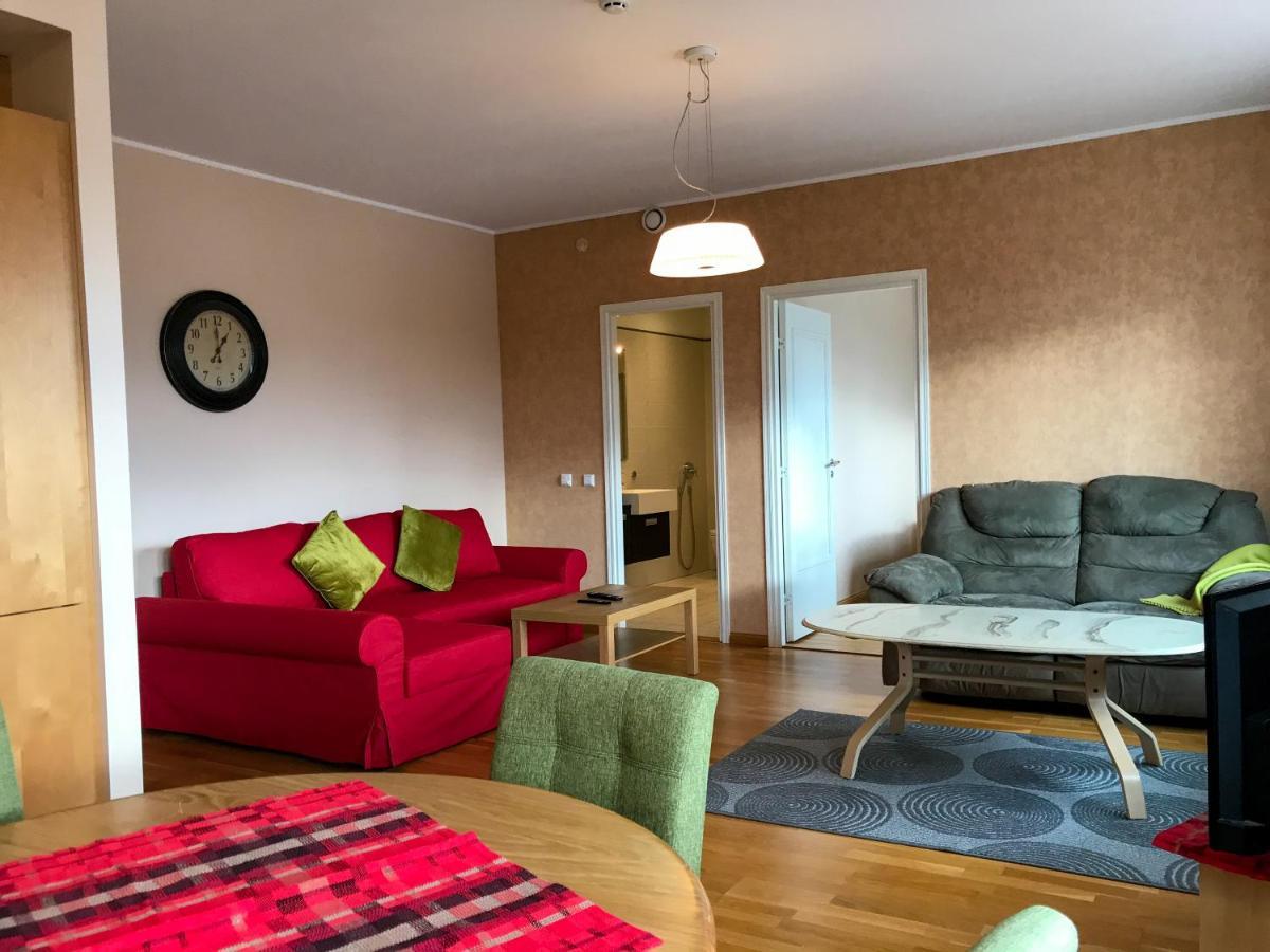Large, Comfortable, Quiet - Luxury Apartment Minutes From Old Town タリン エクステリア 写真