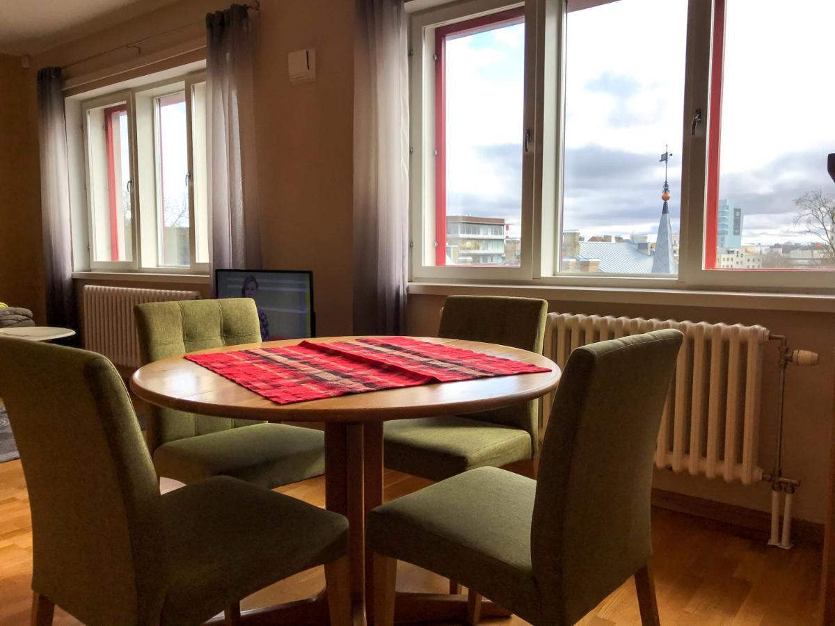 Large, Comfortable, Quiet - Luxury Apartment Minutes From Old Town タリン エクステリア 写真