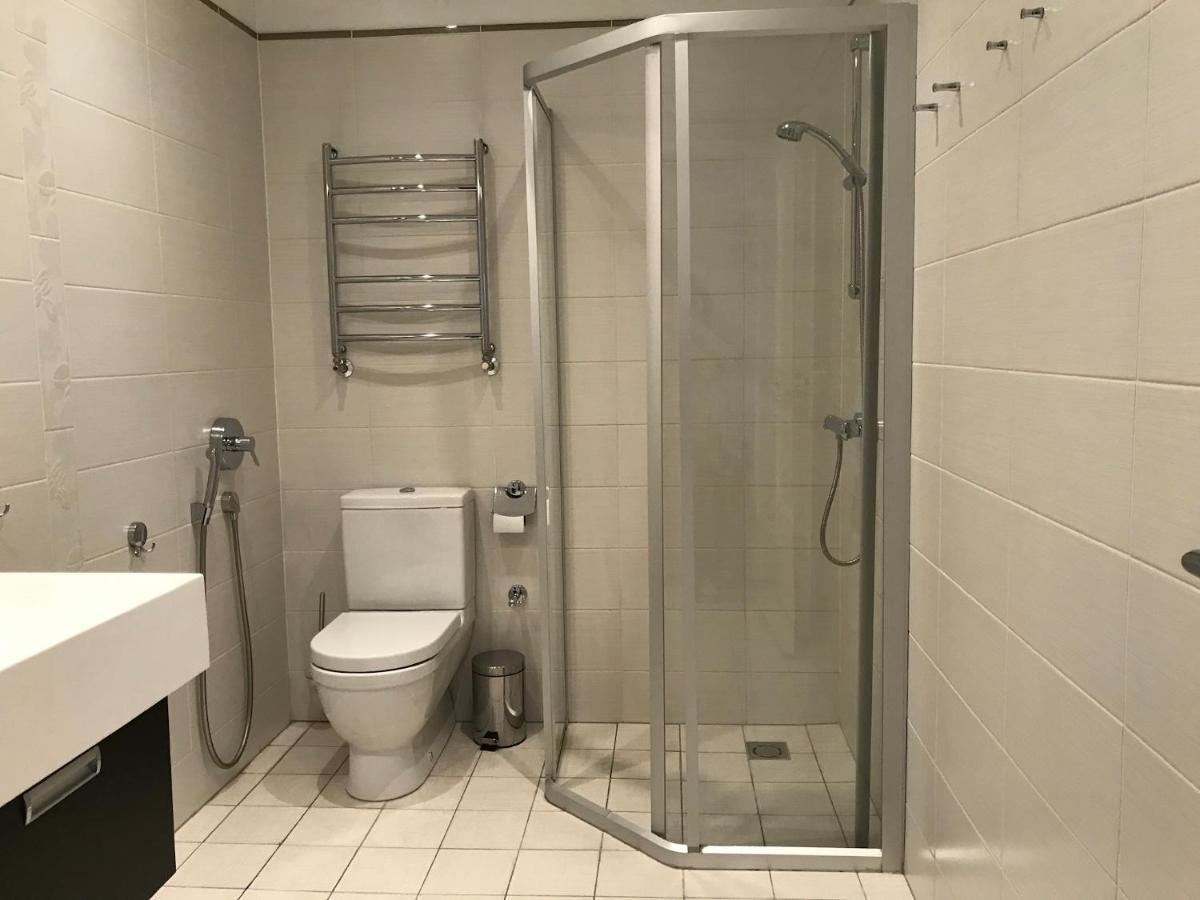 Large, Comfortable, Quiet - Luxury Apartment Minutes From Old Town タリン エクステリア 写真